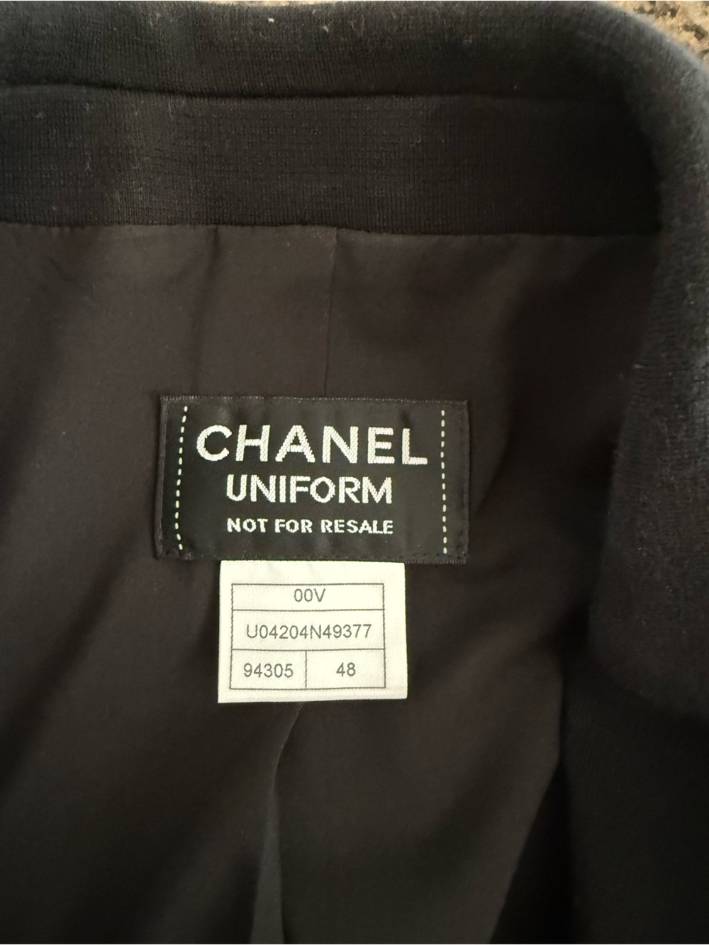 CHANEL Black Men's Two-Button Tailored Blazer - Picture 3 of 13